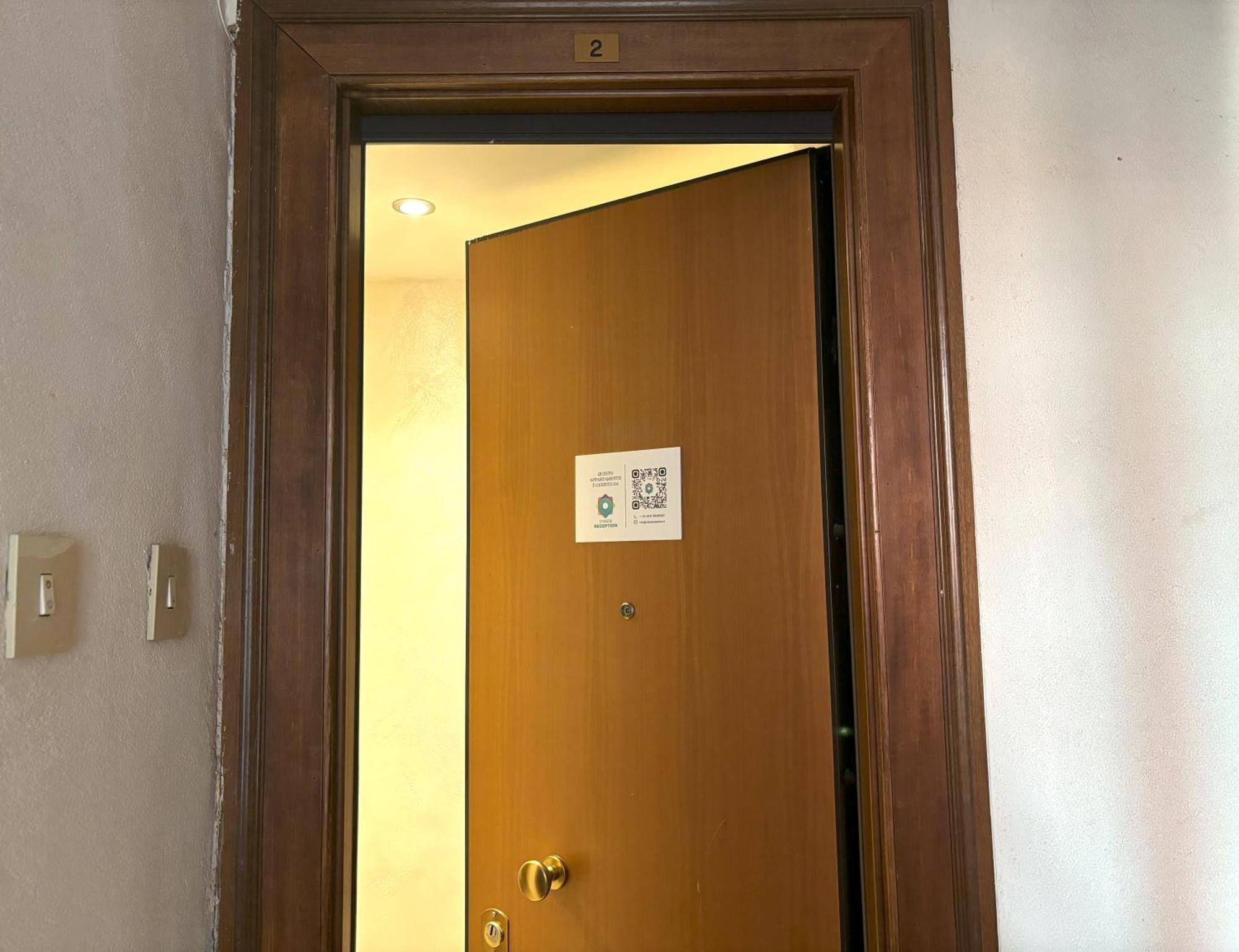 Red Velvet Apartment Triest Exterior foto